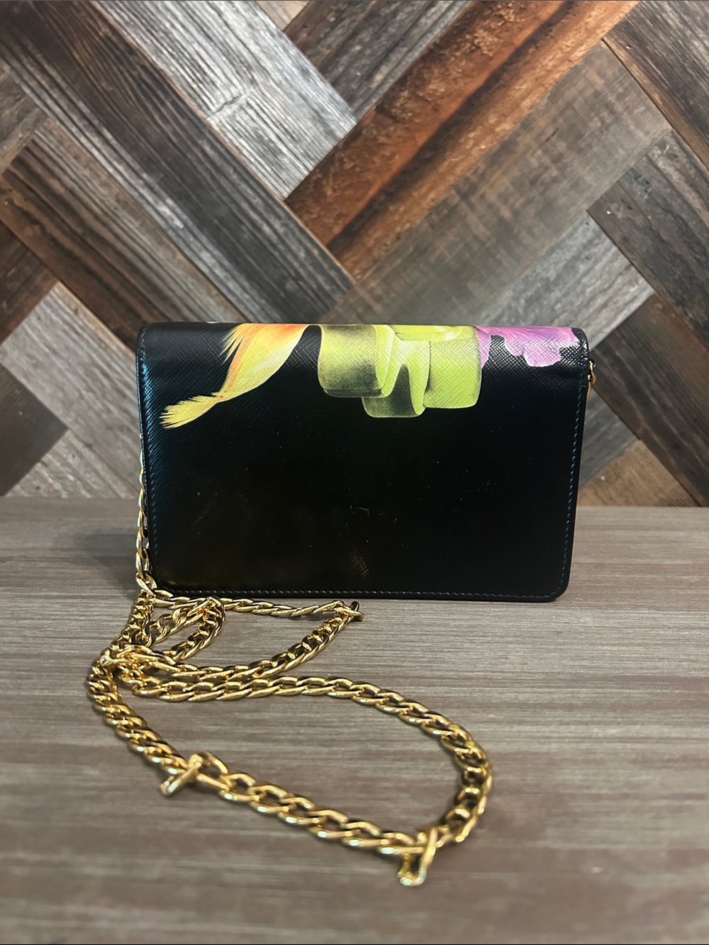 Prada Black Saffiano Printed Faces Leather Chain Clutch - Picture 3 of 8